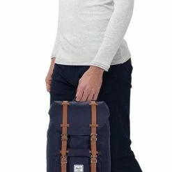 Nieuw 🛒 Goedkoop 😍 Herschel Little America Mid-Volume - Peacoat/Tan / Rrugzak Met 17L Opbergvolume - 13" Fleece-gevoerd Laptopvak - Magnetische Sluiting / Met Levenslange Fabrieksgarantie / Limited Lifetime Warranty / Blauw 😀 😉 -Tassen-Dames Verkoop 358x840