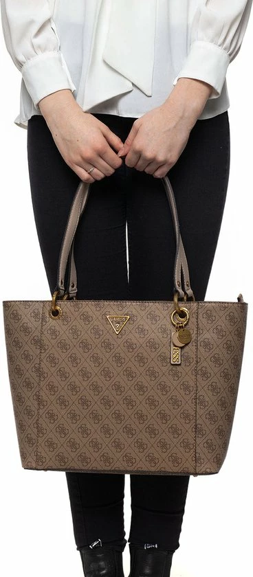 Korting π― Aanbiedingen π Guess Noelle Elite Dames Handtas - Beige - Maat Geen π π 4 Korting π― Aanbiedingen π Guess Noelle Elite Dames Handtas - Beige - Maat Geen π π - Afbeelding 2