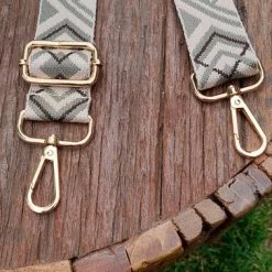 Gloednieuw ❤️ Beste recensies van 🛒 Wondersathome Bag Strap - Tassenriem Jing Groen Bruin- Schouderband - Schouderriem Tas - Tassen Riem - Tas Hengsel - Tassen Band - Gitaar Strap - Cameratas Band - Cross Body - Verstelbare Riem - Bag Belt - Handtas Bandje 🌟 😉 -Tassen-Dames Verkoop 378x840 2