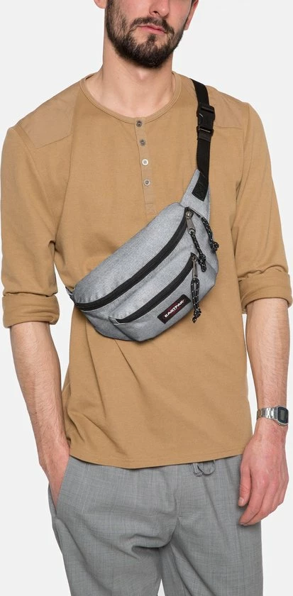 Gloednieuw π Coupon π Eastpak - Heuptas - π πΆ Doggy Bag - Grijs ⨠𧨠4 Gloednieuw π Coupon π Eastpak - Heuptas - π πΆ Doggy Bag - Grijs ⨠𧨠- Afbeelding 2