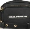 Beste recensies van βοΈ Beste Pirce π Versace π π Jeans Couture Versace π π Jeans Linea V Dis. 2 Cordura Rodeo Dames Crossbodytas - Zwart π π 2 Beste recensies van βοΈ Beste Pirce π Versace π π Jeans Couture Versace π π Jeans Linea V Dis. 2 Cordura Rodeo Dames Crossbodytas - Zwart π π -Tassen-Dames Verkoop 550x288 1
