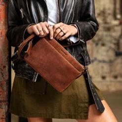 Nieuw 🤩 Beste Pirce ⌛ Burkely Antique Avery Crossbodytas - Cognac 👏 👏 -Tassen-Dames Verkoop 550x366 1