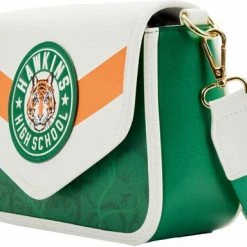 Goedkoopste 👏 Beste recensies van 😉 Stranger Things By Loungefly Crossbody Hawkins High ⌛ ✨ -Tassen-Dames Verkoop 550x384 1