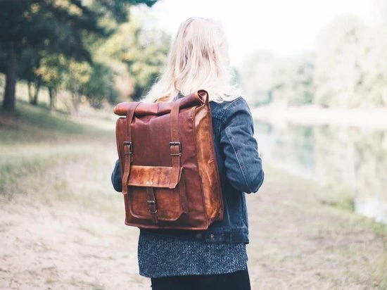 Goedkoopste 𧨠Beste Pirce β€οΈ Grayham Crawford Leren Roll-top Rugzak - Met Laptopvak - 100% Leer π π 6 Goedkoopste 𧨠Beste Pirce β€οΈ Grayham Crawford Leren Roll-top Rugzak - Met Laptopvak - 100% Leer π π - Afbeelding 4