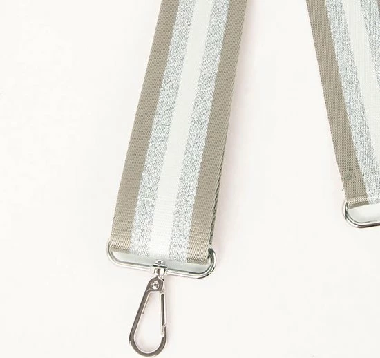 Promo π₯ Beste Verkoop β Accessories Junkie Amsterdam Juela Bagstrap- Schouderband- Tassenriem- Verstelbaar- Tassenhengsel- Cadeau- Nieuwste Trends- Trendy-zilver- Polyester- Streep- Zilver Lurex- 5cm- Levergrijs/zilver β 𧨠4 Promo π₯ Beste Verkoop β Accessories Junkie Amsterdam Juela Bagstrap- Schouderband- Tassenriem- Verstelbaar- Tassenhengsel- Cadeau- Nieuwste Trends- Trendy-zilver- Polyester- Streep- Zilver Lurex- 5cm- Levergrijs/zilver β 𧨠- Afbeelding 2