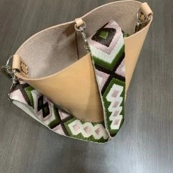 Promo 🧨 Beste recensies van ⭐ Bag Strap / Tas Riem - Olive/Bruin/Roze | Schouderriem | 130 Cm | Fashion Favorite 💯 ✔️ -Tassen-Dames Verkoop 550x550 184