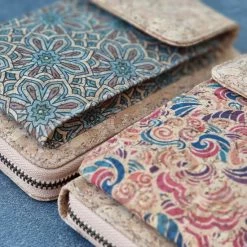 Begroting ⌛ Kopen 😀 Geen Merk Aanduiding VIQRI - Compact Telefoontasje - Dames Portemonnee Tas - RFID Anti Skim - Dames Tas - Portemonnee - Leer - Kurk - Dames - Cadeau - Bruin - Naturel - Blauw - Metaal - Crossbody 🧨 🛒 -Tassen-Dames Verkoop 550x550 499