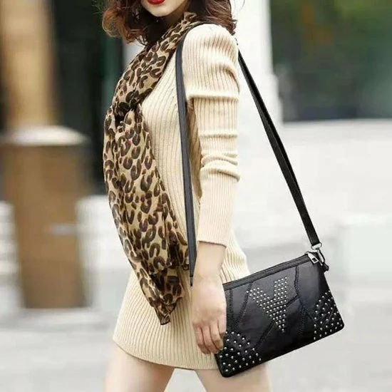 Aanbiedingen π€© Goedkoop π LaGloss ECHT LEDER Damestas Met Studs - Luxe Zacht Leren Crossbody Handtas - Zwarte Schoudertas - Clutch - 24 X 16 Cm π π 4 Aanbiedingen π€© Goedkoop π LaGloss ECHT LEDER Damestas Met Studs - Luxe Zacht Leren Crossbody Handtas - Zwarte Schoudertas - Clutch - 24 X 16 Cm π π - Afbeelding 2