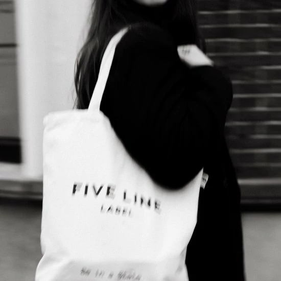 Beste Pirce π Beste Verkoop β FIVE LINE LABEL - Canvas Tas - Grote Shoppers - Biologisch Katoen - Draagtas - Schoudertas - 39 X 42 X 6cm 𧨠π₯ 7 Beste Pirce π Beste Verkoop β FIVE LINE LABEL - Canvas Tas - Grote Shoppers - Biologisch Katoen - Draagtas - Schoudertas - 39 X 42 X 6cm 𧨠π₯ - Afbeelding 5