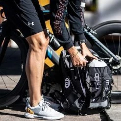 Beste Pirce ⌛ Goedkoop 🧨 Cadomotus Cádomotus Airflow XL Sportrugzak 55 Liter (40+15) Rood-Grijs - Ruime En Super Lichte Sporttas Voor O.a. Skeeleren, Schaatsen, Wielrennen En Mountainbike - Wedstrijdtas Met Rugventilatie, Helmvak En Schoenenvak ⌛ 💯 -Tassen-Dames Verkoop 550x550 863