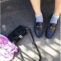 Goedkoopste 😍 Top 10 🧨 Nunoo Kleine Schoudertas / Crossbody Tas Dames - Suède - Helena - Zwart ❤️ ❤️ -Tassen-Dames Verkoop 550x580 6