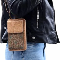 Begroting ⌛ Kopen 😀 Geen Merk Aanduiding VIQRI - Compact Telefoontasje - Dames Portemonnee Tas - RFID Anti Skim - Dames Tas - Portemonnee - Leer - Kurk - Dames - Cadeau - Bruin - Naturel - Blauw - Metaal - Crossbody 🧨 🛒 -Tassen-Dames Verkoop 550x717 7