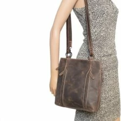 Aanbiedingen π€© Flash-uitverkoop π Arrigo Rugtas Leer Of Schoudertas Leer Cognac - Rugzak Leer Anti-Diefstal - Groter Te Maken Met 2 Zij Ritsen β β 15 Aanbiedingen π€© Flash-uitverkoop π Arrigo Rugtas Leer Of Schoudertas Leer Cognac - Rugzak Leer Anti-Diefstal - Groter Te Maken Met 2 Zij Ritsen β β -Tassen-Dames Verkoop 550x771 3