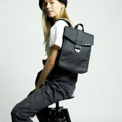 Aanbiedingen π€© Korting π Bold Banana - Envelope Mini Rugzak - Beautiful Black β¨ β 26 Aanbiedingen π€© Korting π Bold Banana - Envelope Mini Rugzak - Beautiful Black β¨ β -Tassen-Dames Verkoop 550x823 6